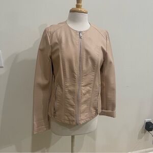 Kenneth Cole Blush Cream Pink Faux Leather Full Zip Fitted Moto Jacket LARGE NEW